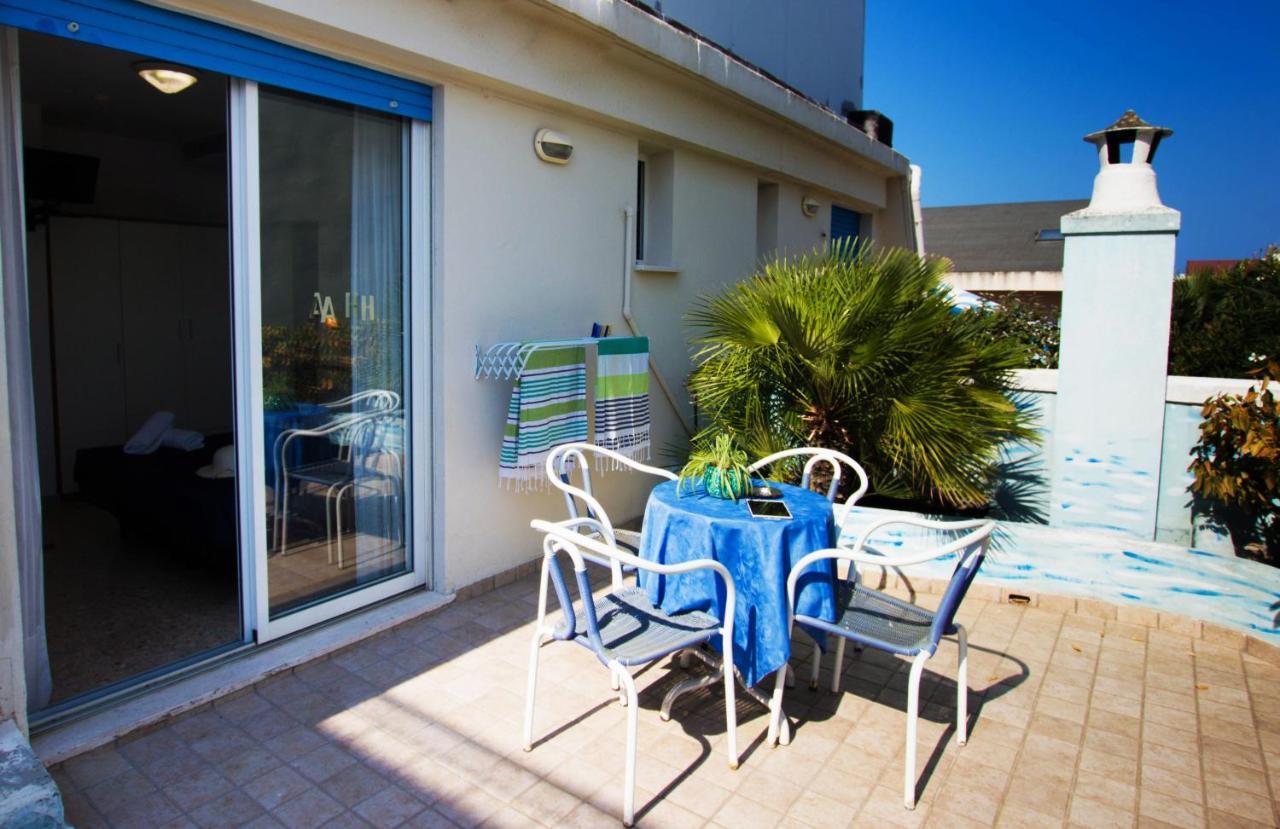 Hotel Adria B&B - Colazione Fino Alle 12 Misano Adriatico Εξωτερικό φωτογραφία